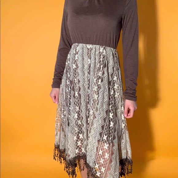 amitie brown with white lace midi dress - Picture 2 of 5